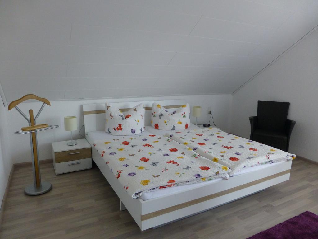 Ferienwohnung Irmgard Und Ferienwohnung Gerlinde Waldbrunn  Bilik gambar